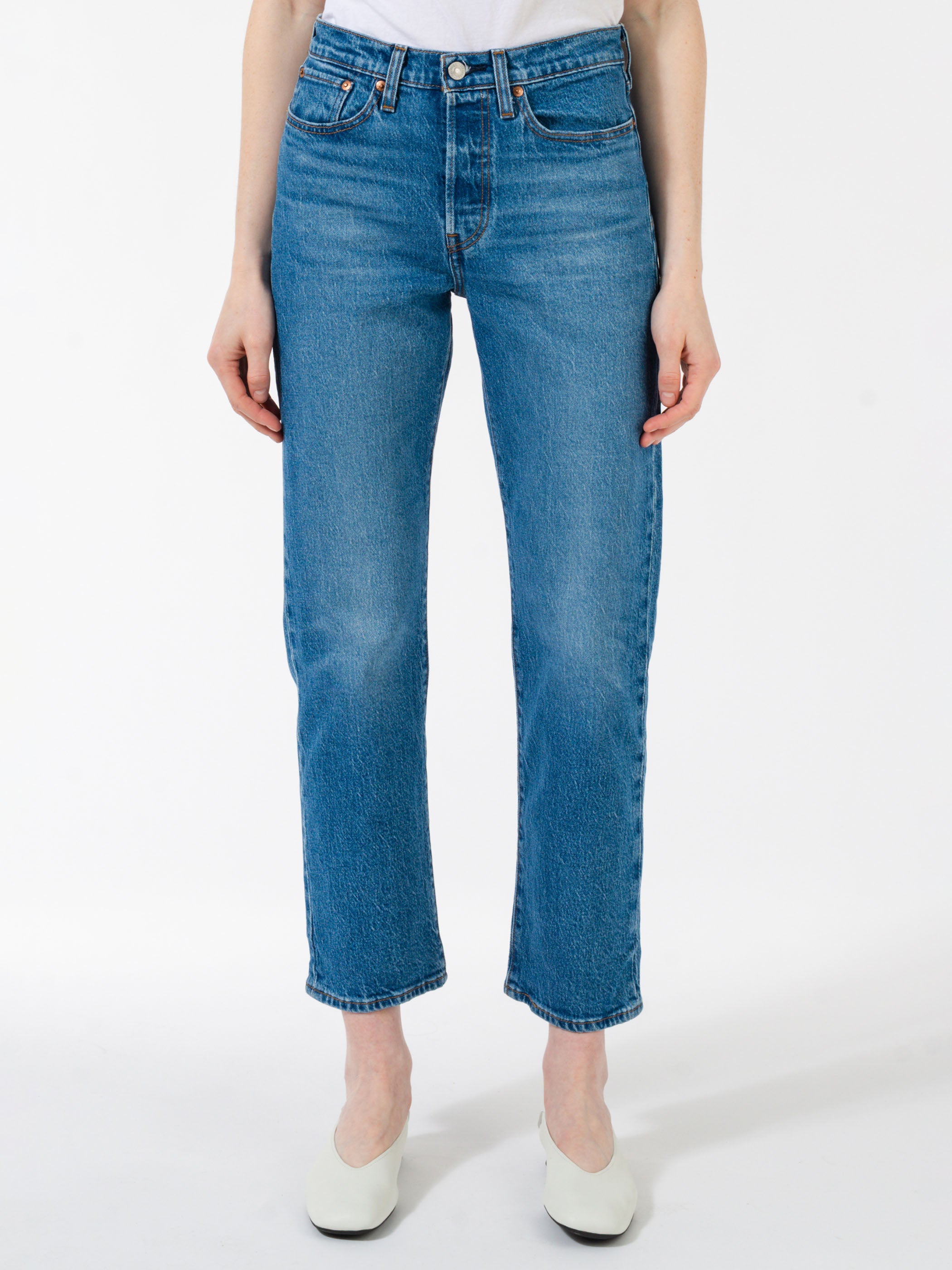 Wedgie Fit Straight Jeans