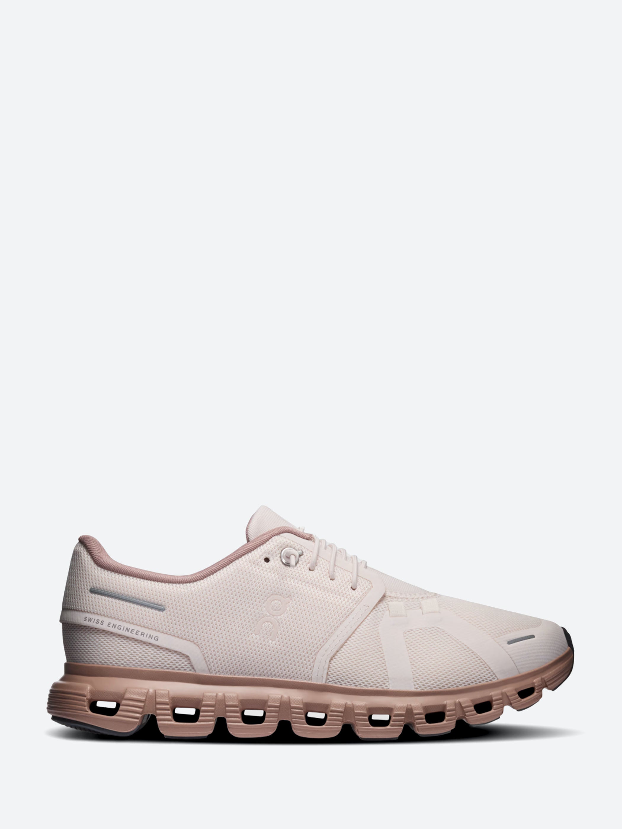On - Women's Cloudhorizon 2 Waterproof in Ghost and Ivory