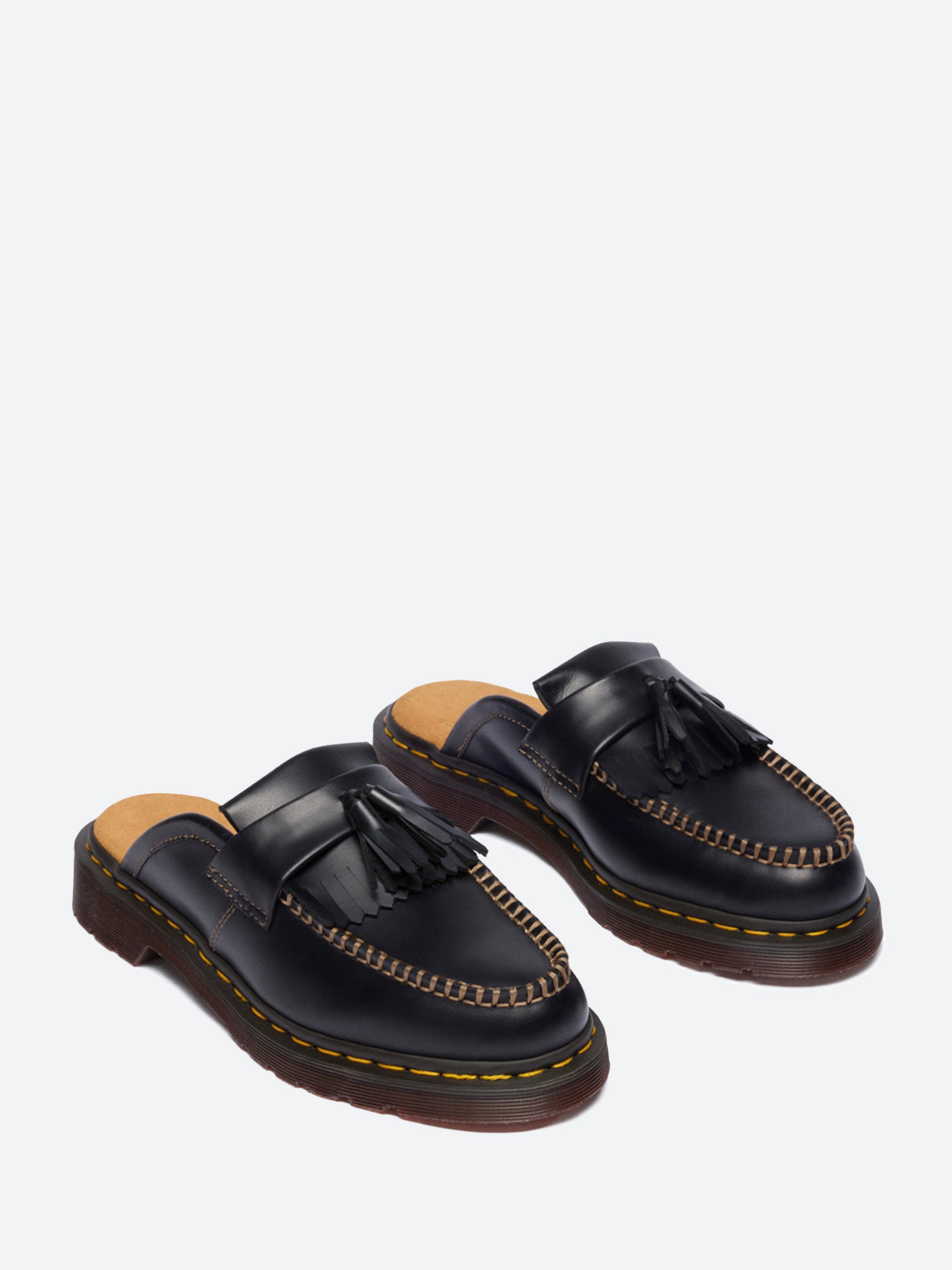 Dr. Martens - Adrian Mule in Black Orleans – gravitypope