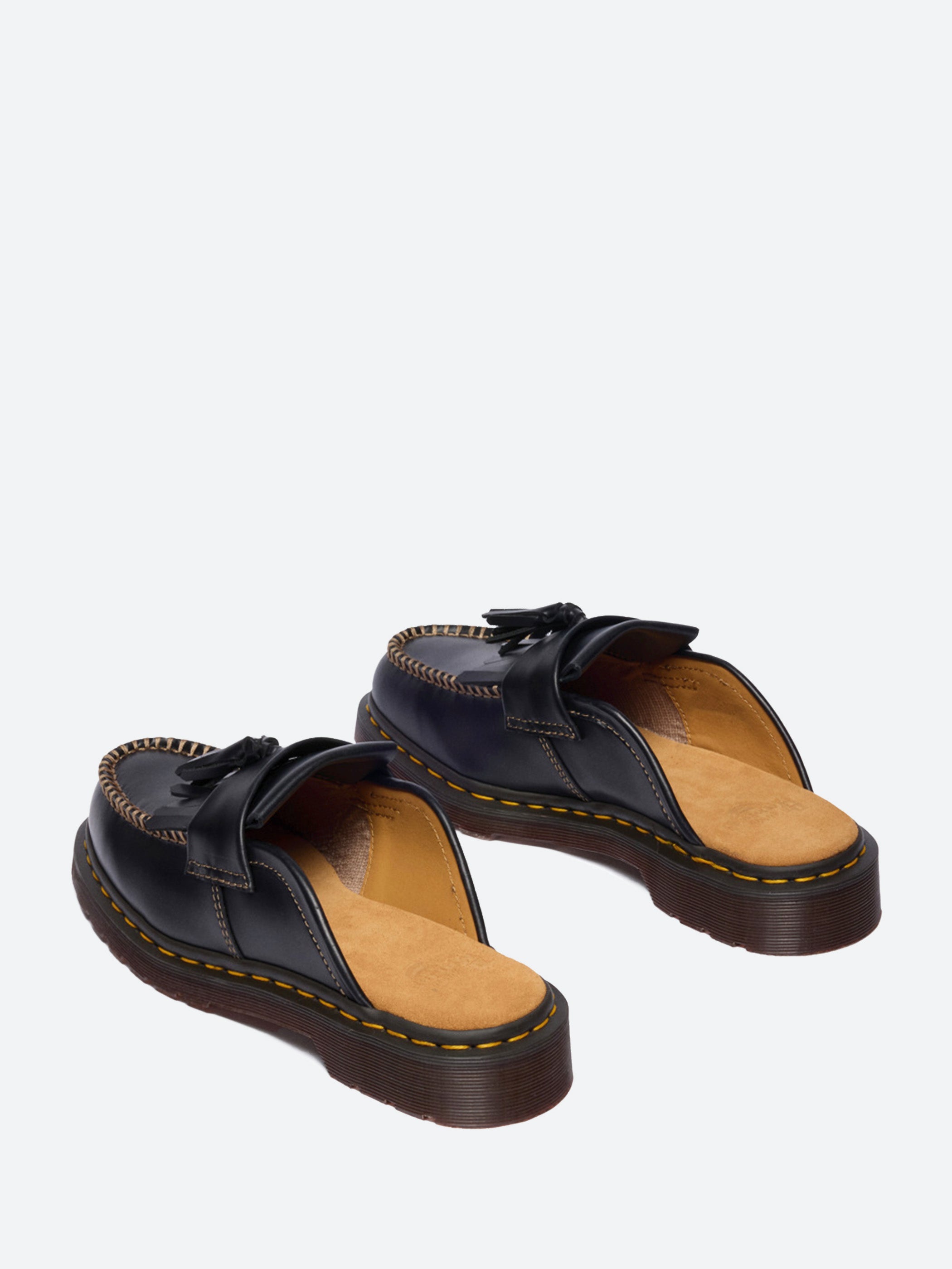 DR MADOMER ① Dr. Martens - Adrian Mule in Black Orleans – gravitypope