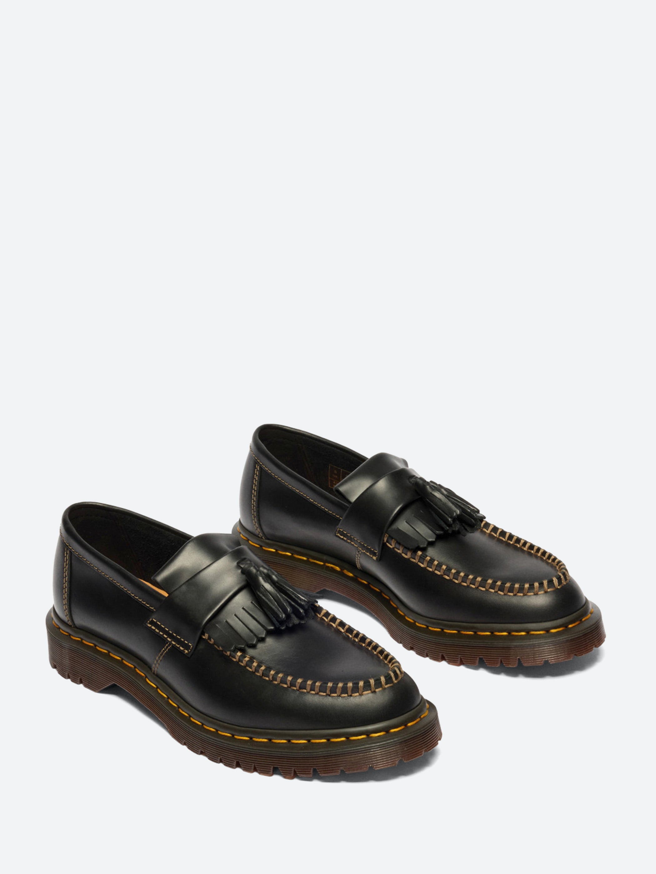 Dr. Martens - Adrian Tassel in Black Orleans – gravitypope