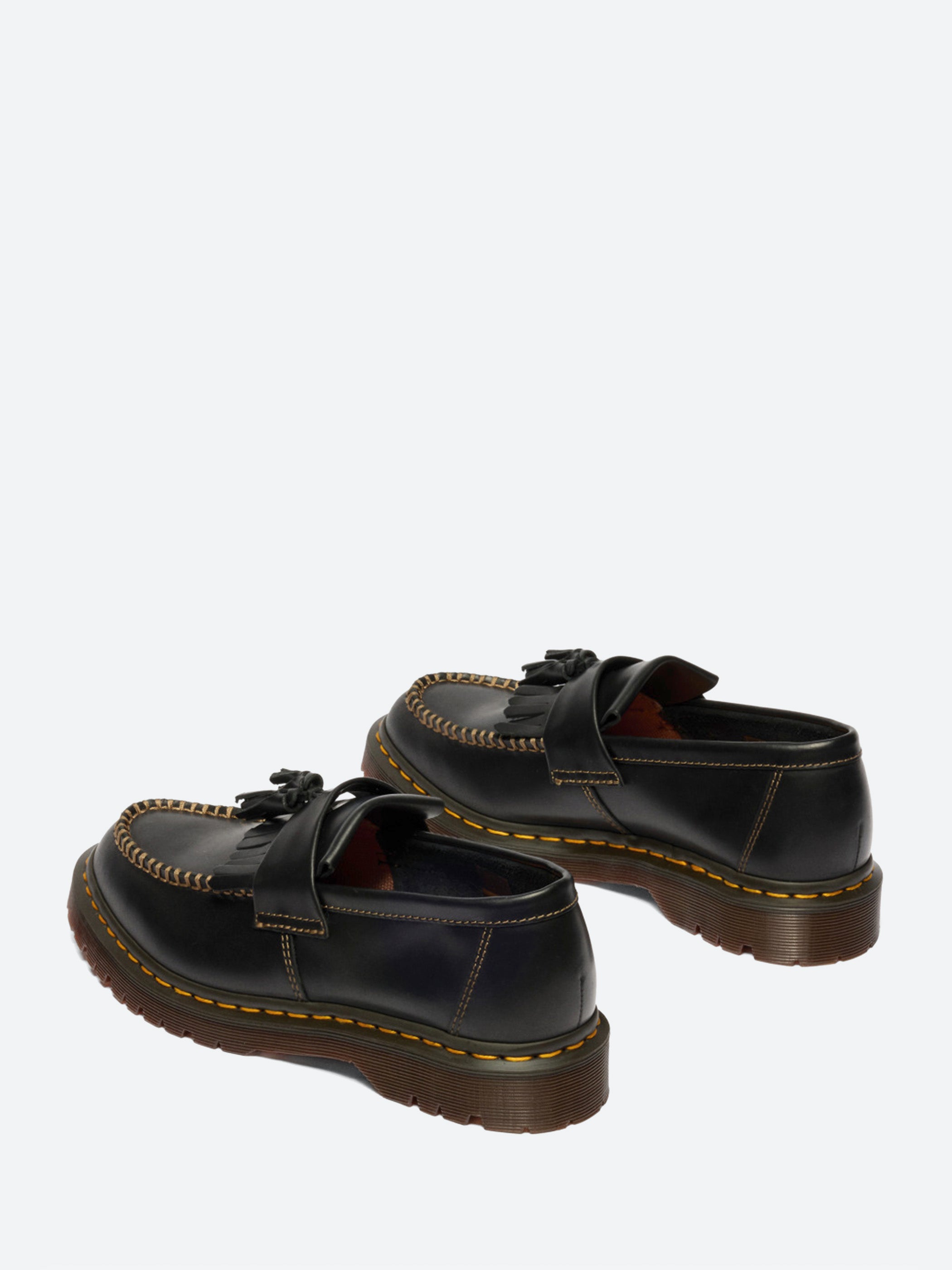 Dr. Martens - Adrian Tassel in Black Orleans – gravitypope