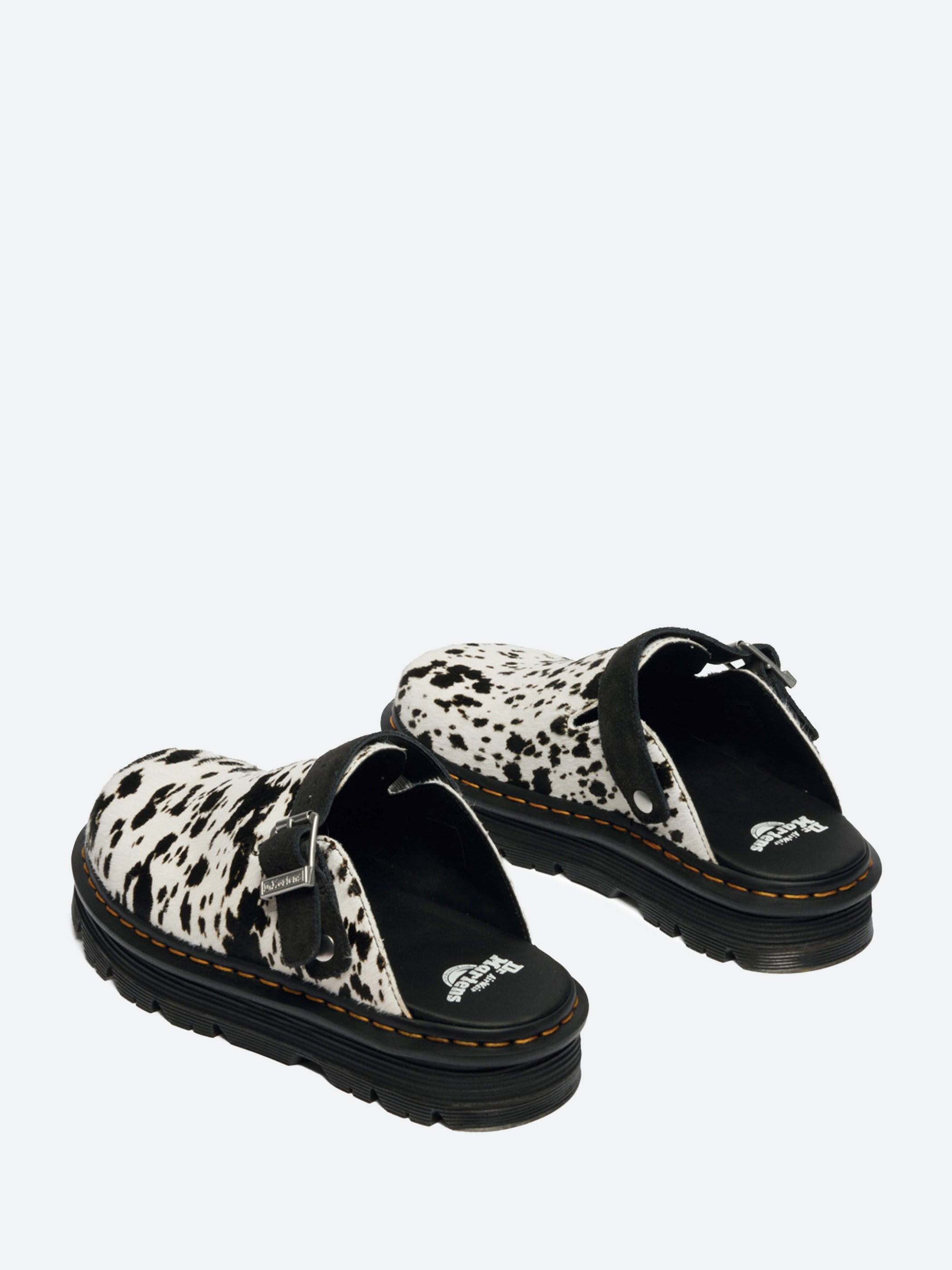 Dr. Martens - Zebzag Slide in Dark Brown Crazy Horse – gravitypope