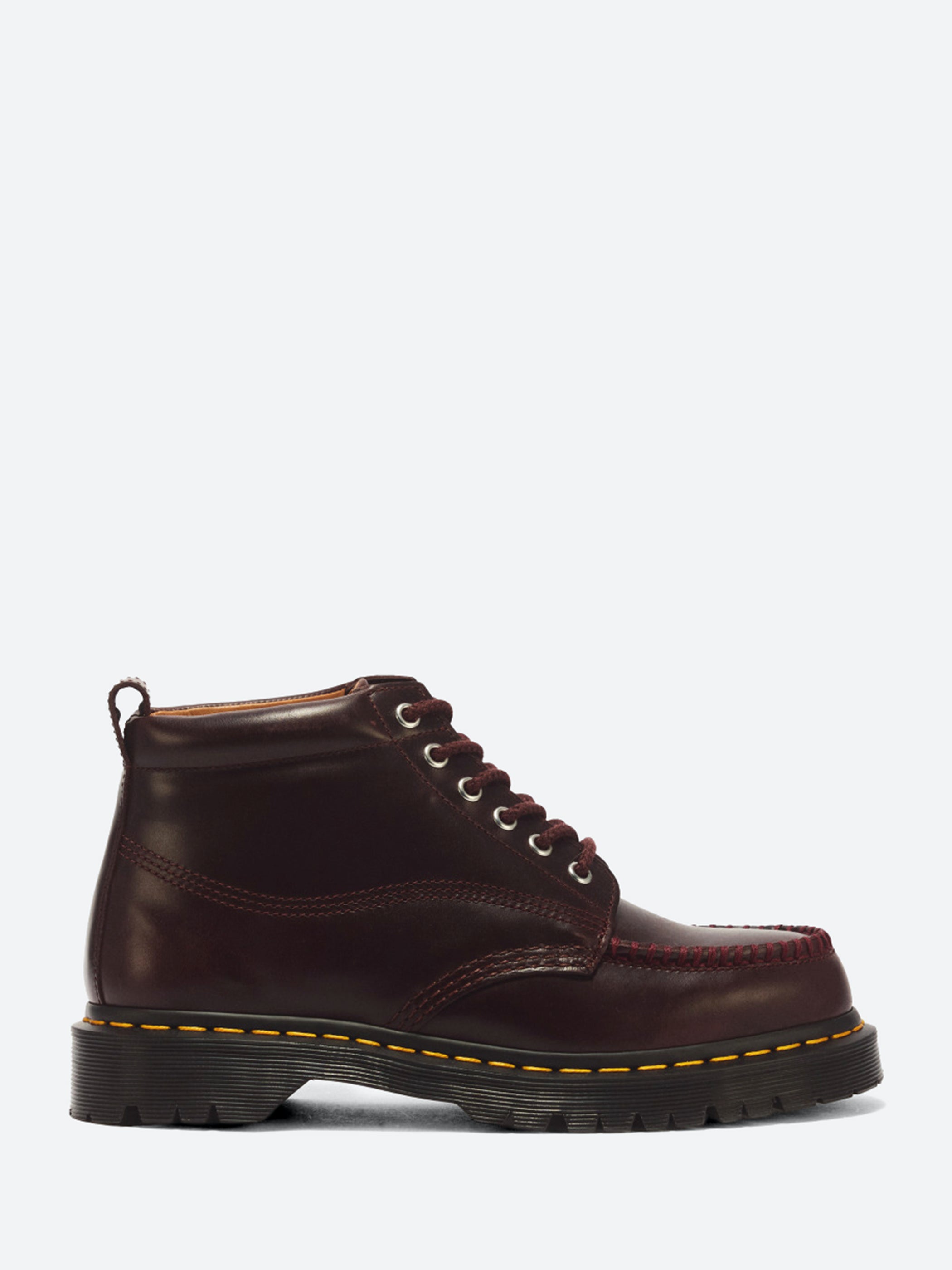 Dr. Martens - Lowell Chukka in Dark Brown Crazy Horse – gravitypope