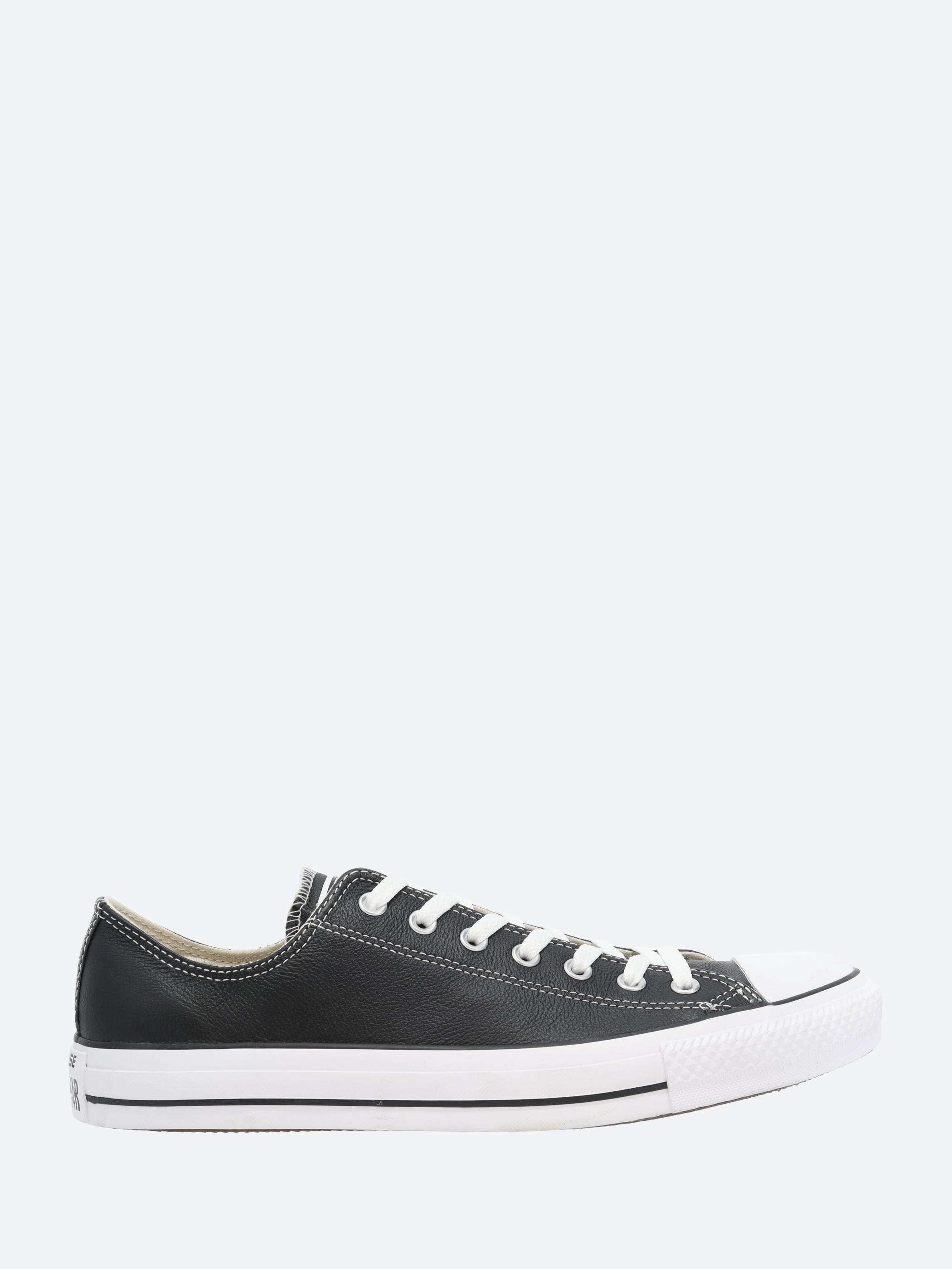 Converse Chuck Taylor All Star Leather Low Top in Black White gravitypope