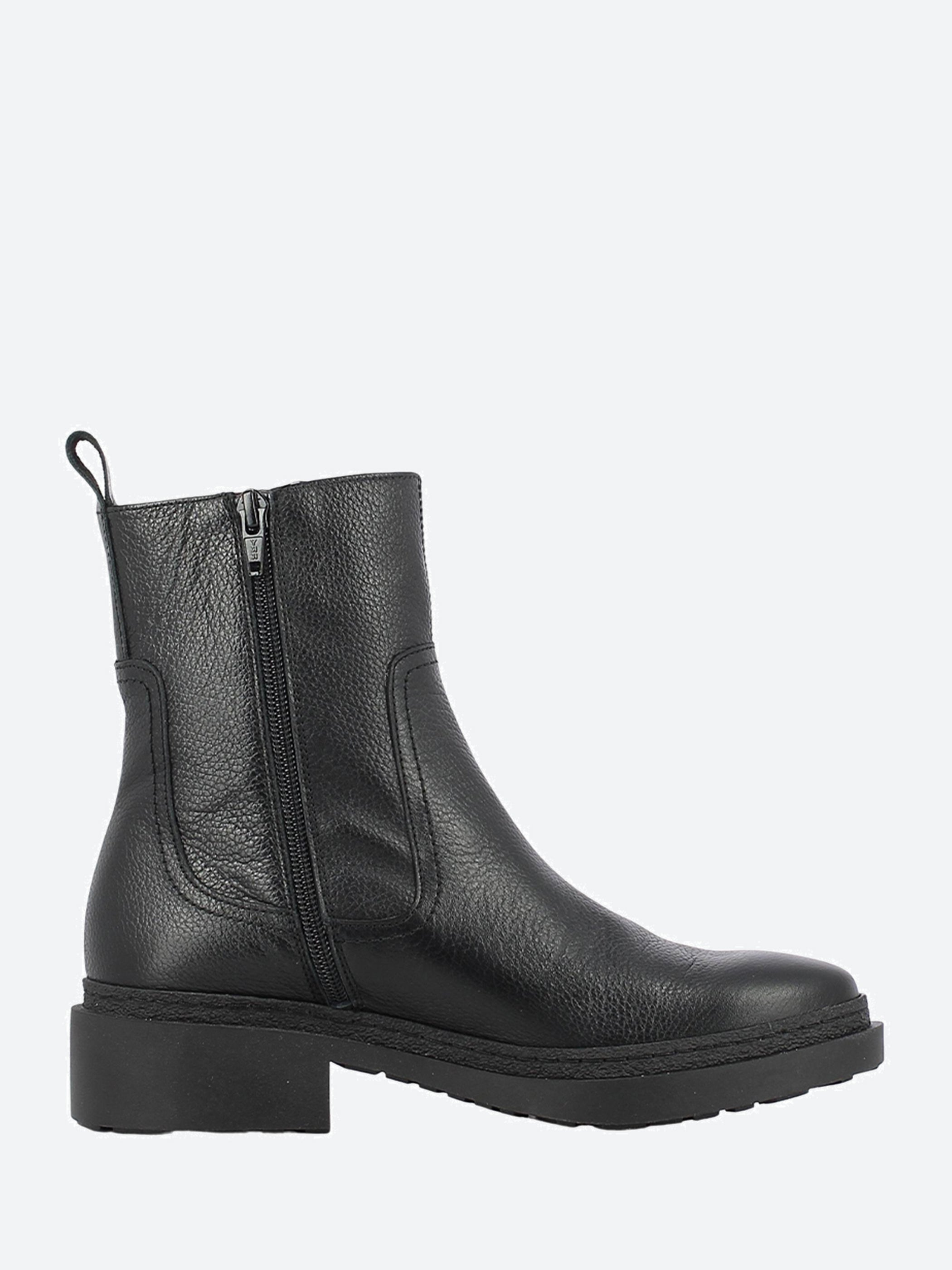 B-9201 Boot