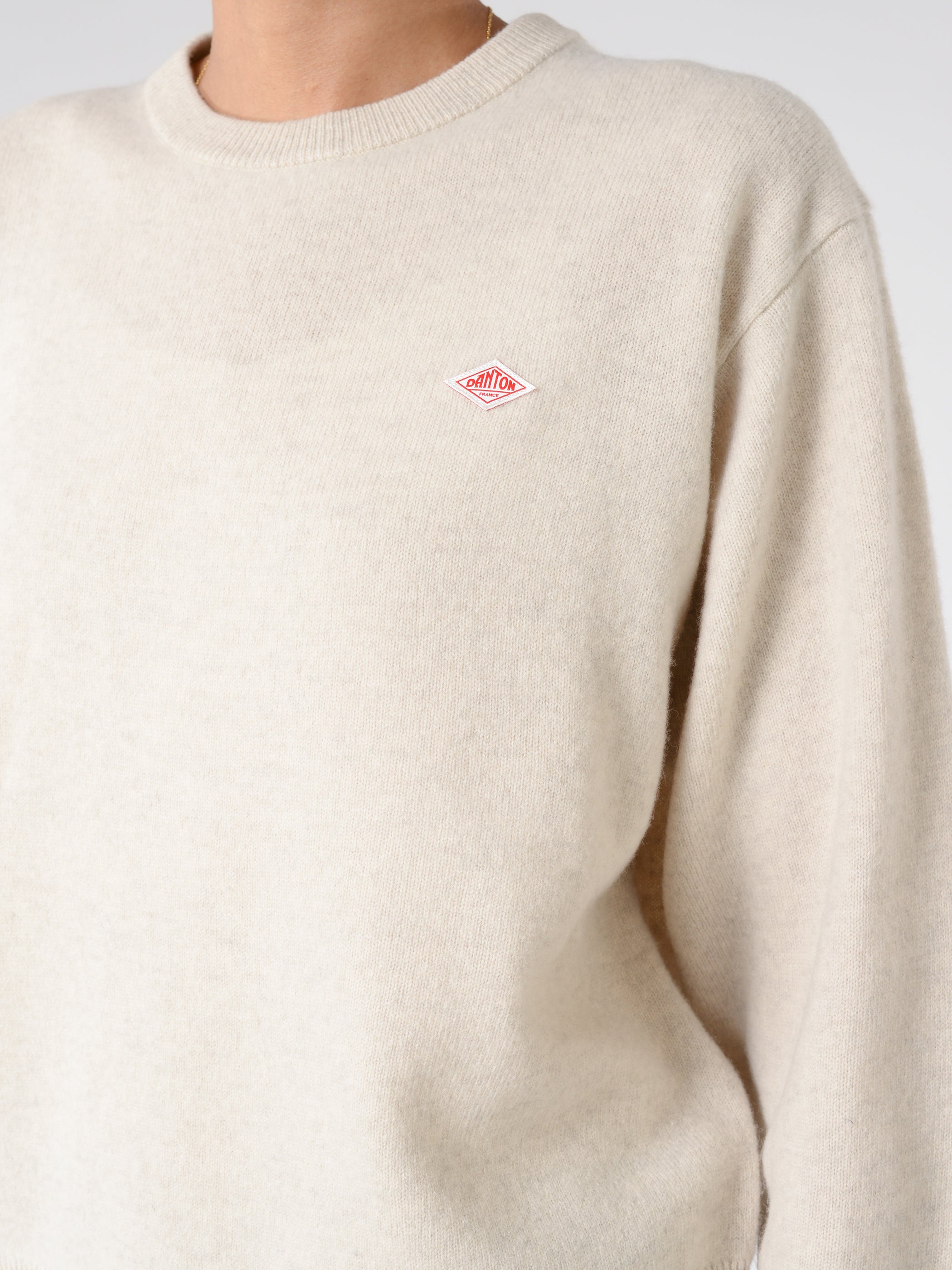 Women's Lambswool Crew Neck Knit Pullover