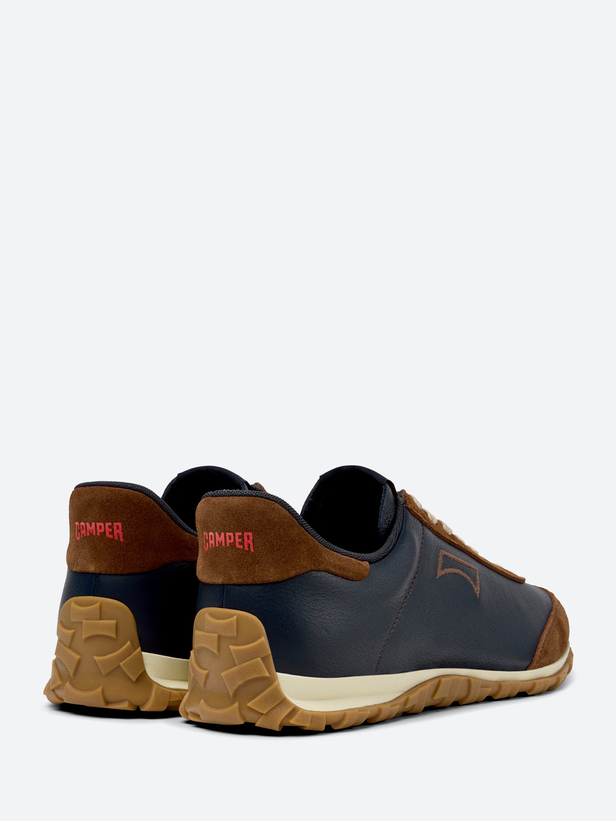 Camper