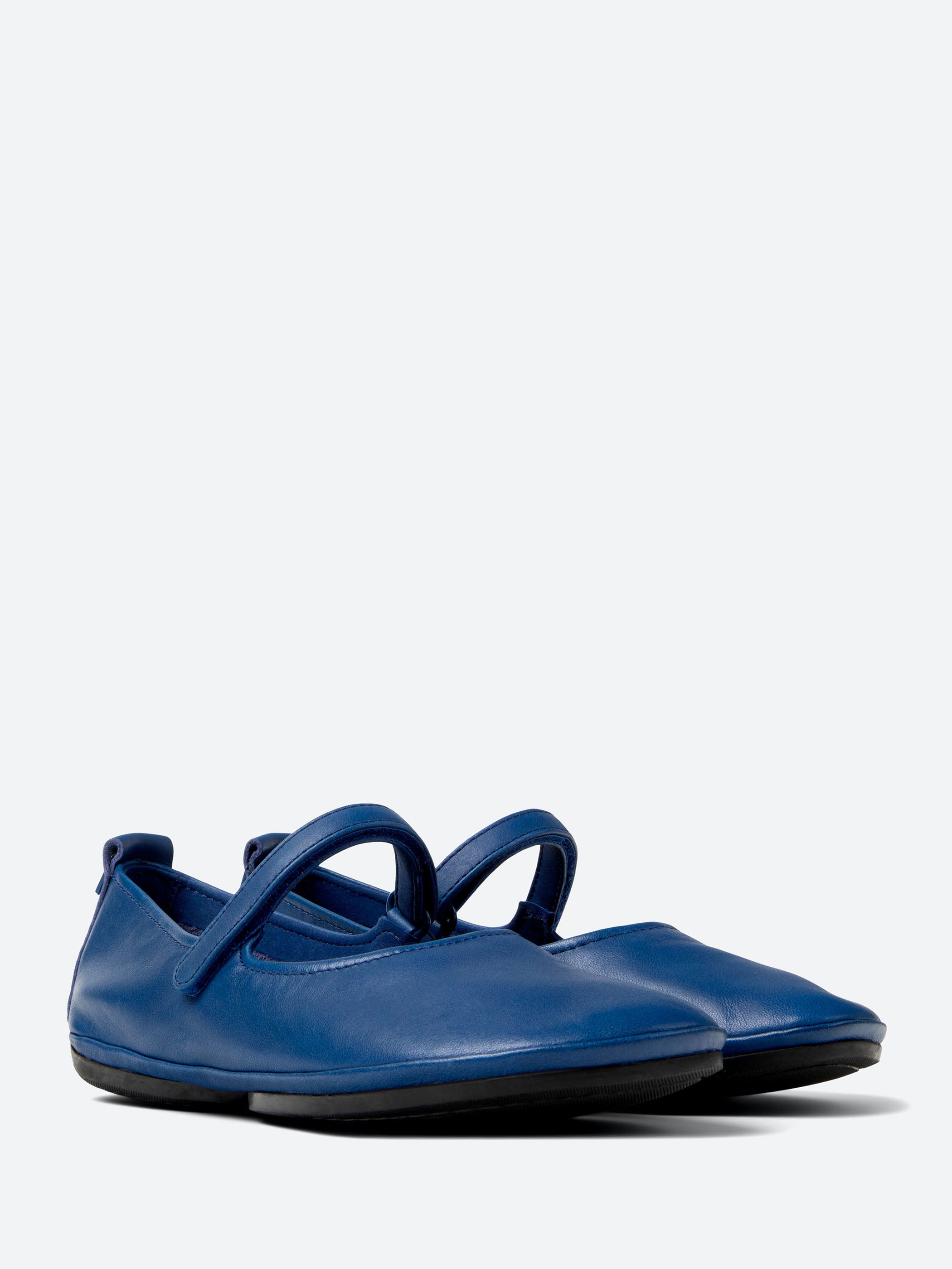 Camper - Right Nina Leather Ballerinas in Blue – gravitypope