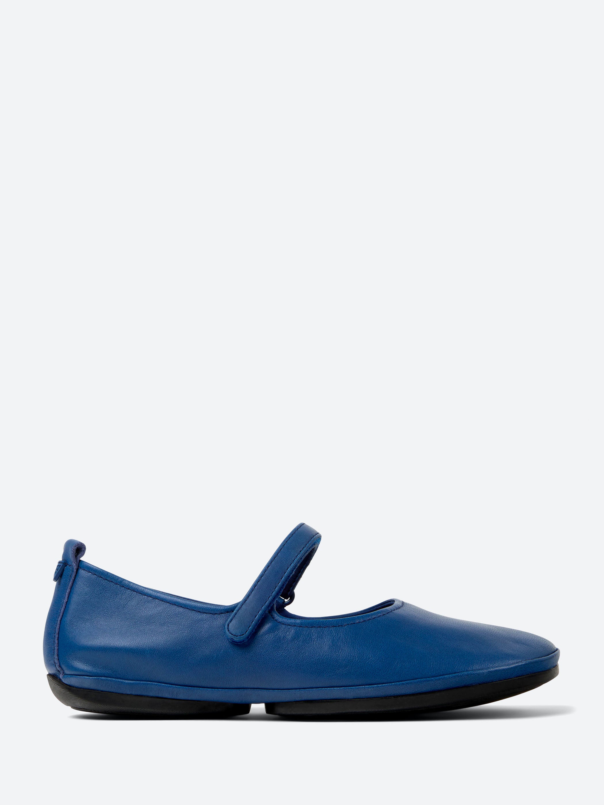 Camper - Right Nina in Black – gravitypope