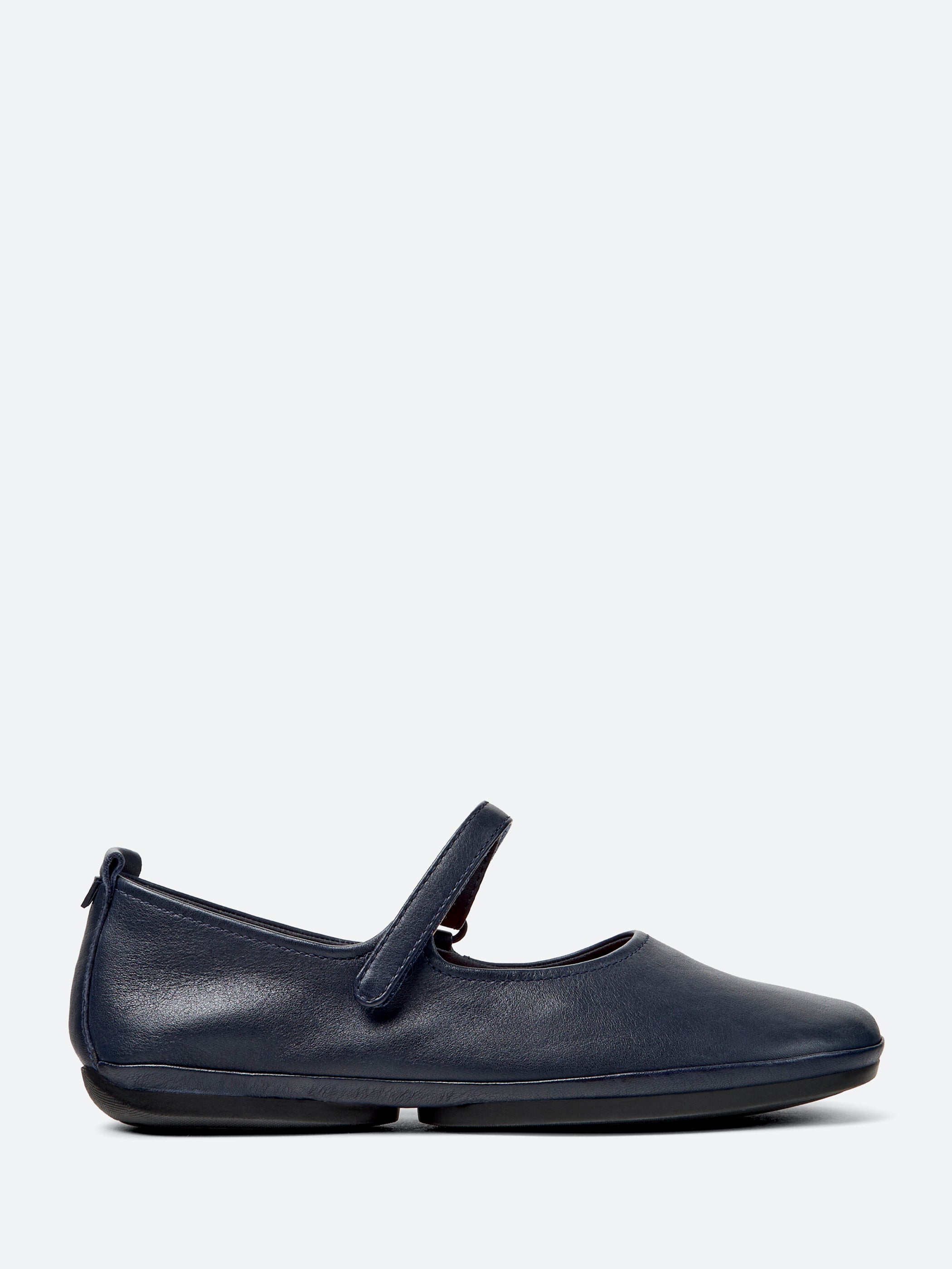 Camper - Right Nina in Black – gravitypope