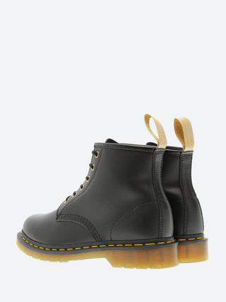 Dr. Martens Vegan 101