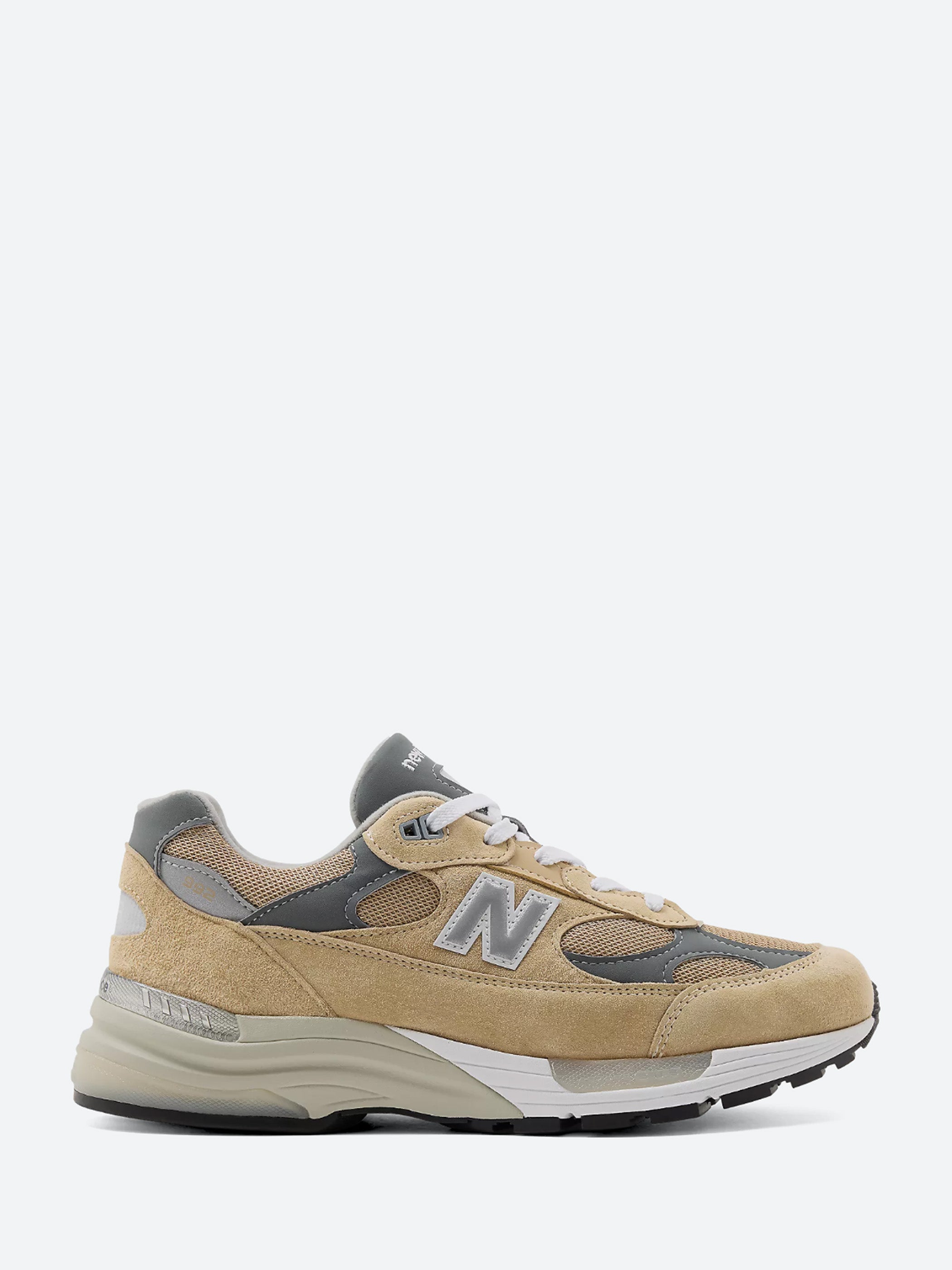 992