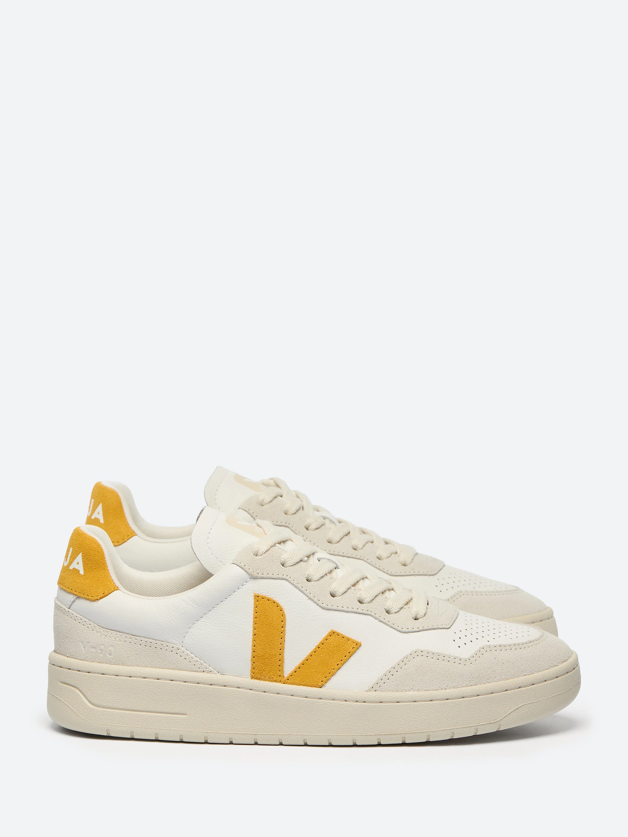 Veja - V-90 O.T. Leather in White and Black – gravitypope
