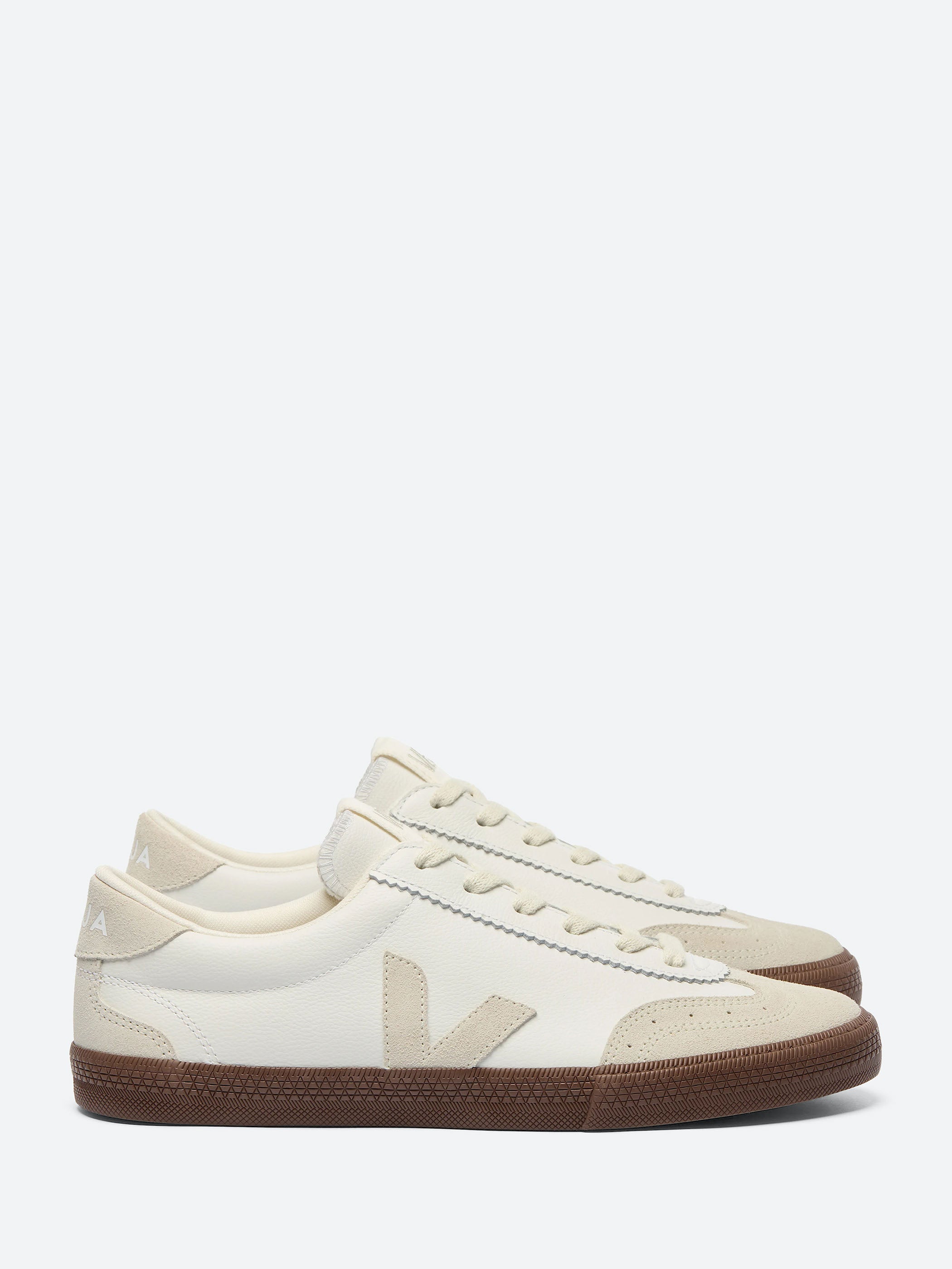 Veja - Volley O.T. Leather in White, Platine and Bark – gravitypope